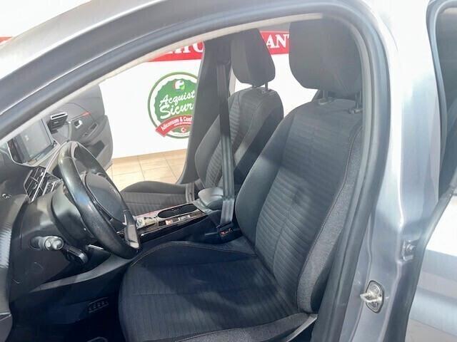 Peugeot 208 motore elettrico 136 CV 5 porte Active