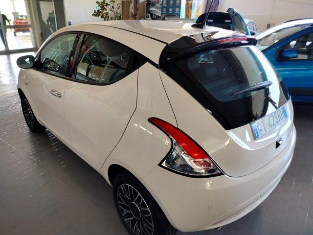 LANCIA Ypsilon 1.0 FireFly Hybrid Platino MY24 PROMO