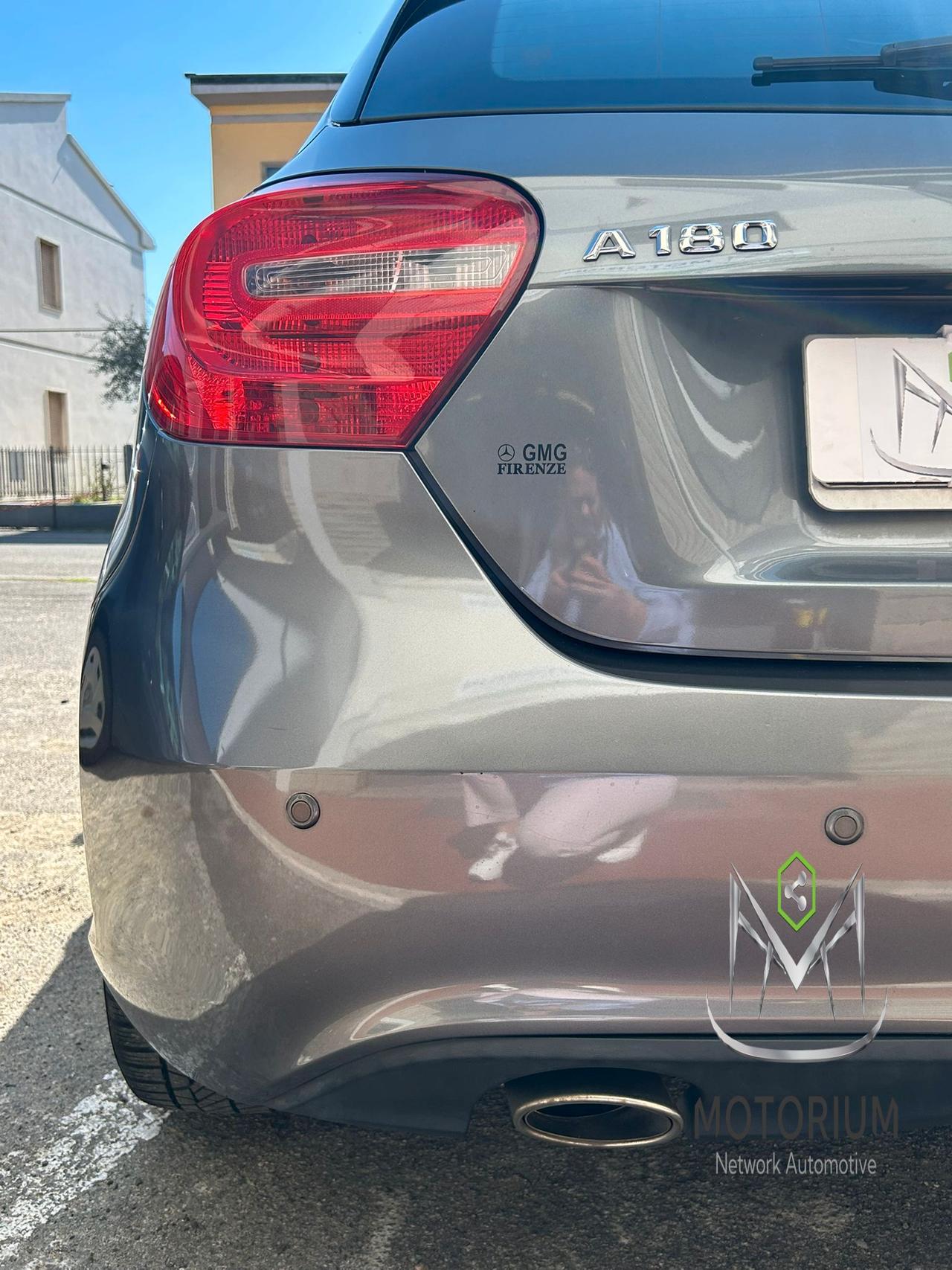 Mercedes-Benz A180