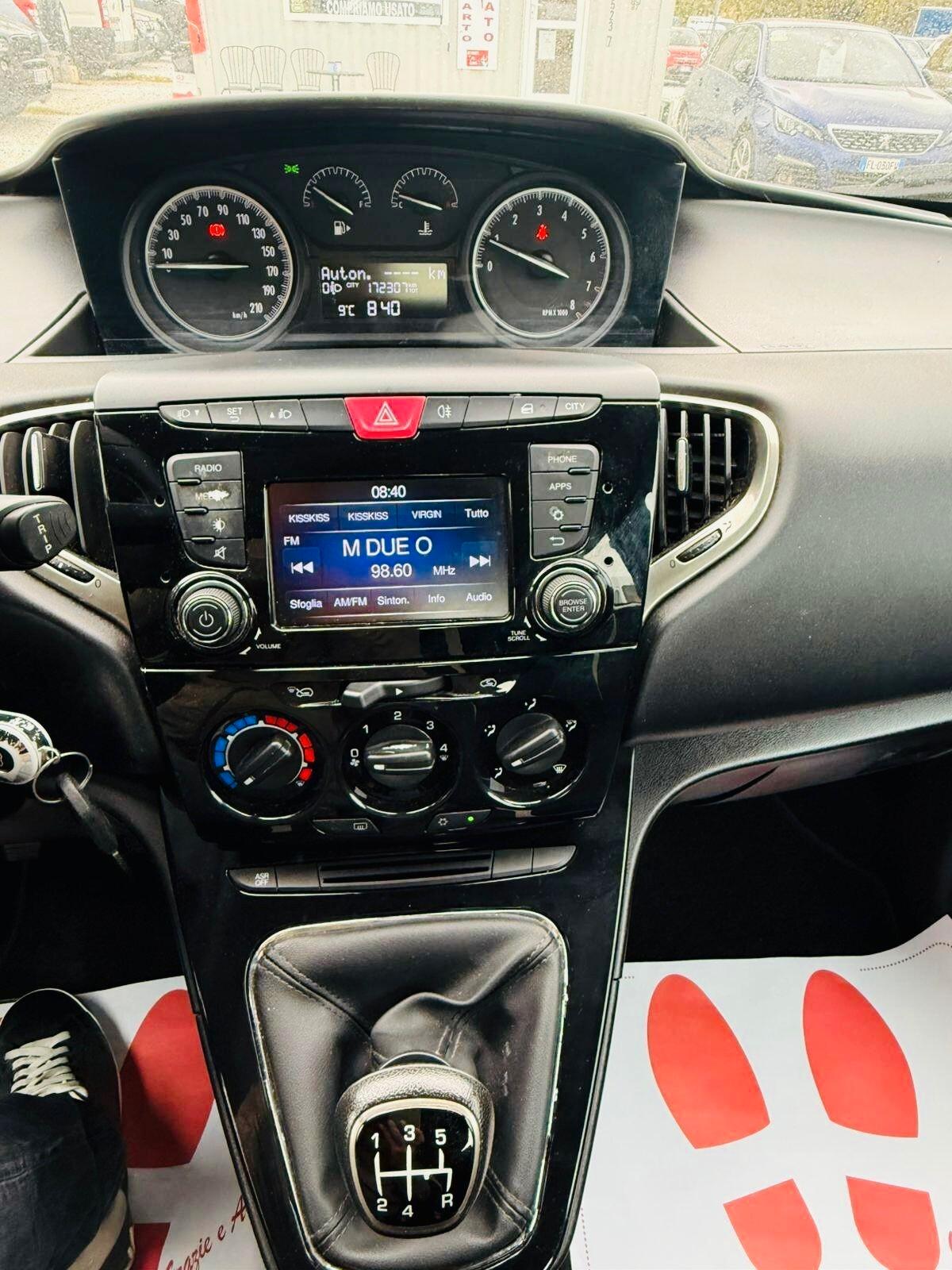 Lancia Ypsilon 1.2 69 CV 5 porte GPL Ecochic Gold