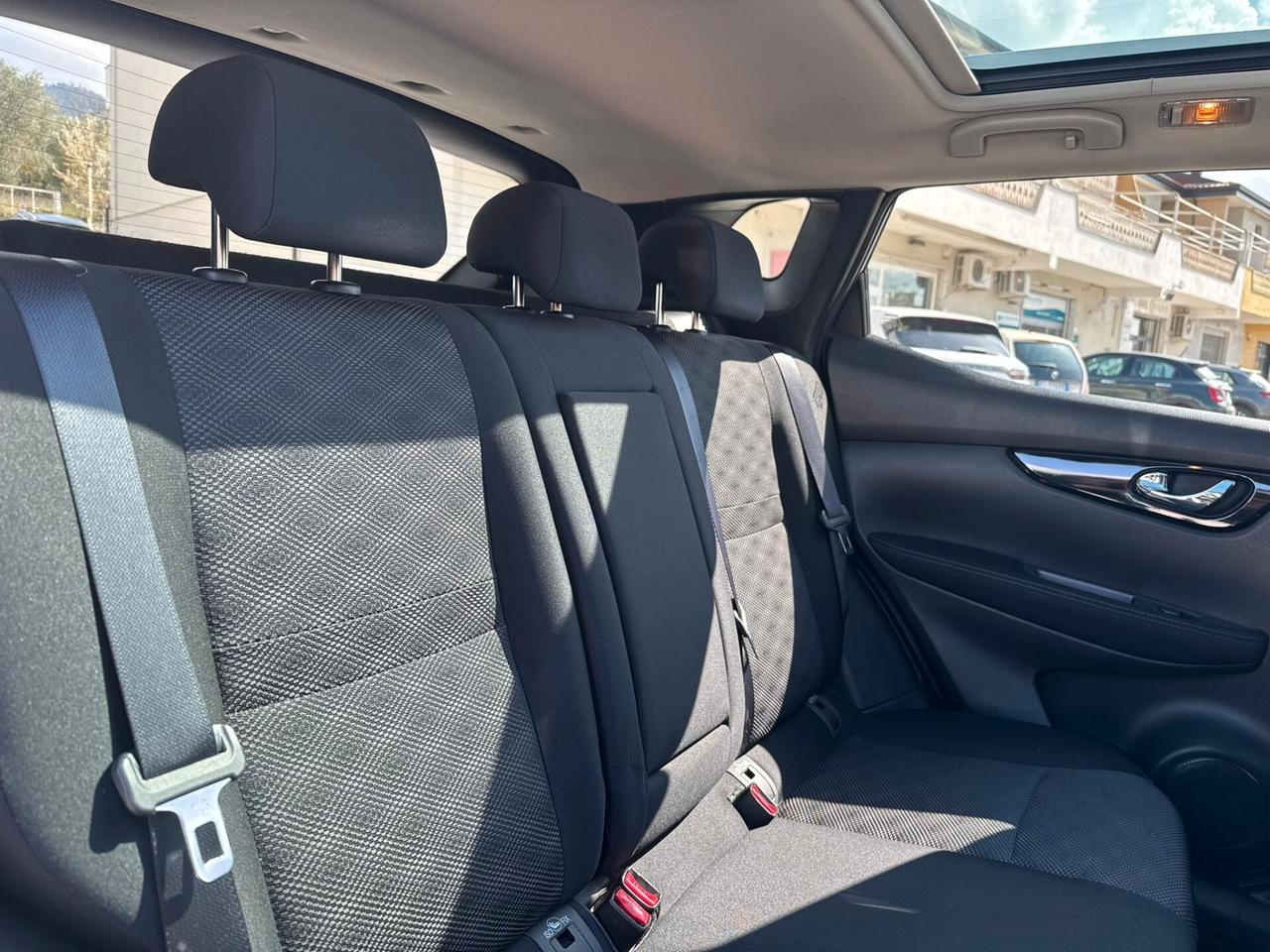 Nissan Qashqai 1.6 dCi 130 cv Tekna Tetto Garanzia