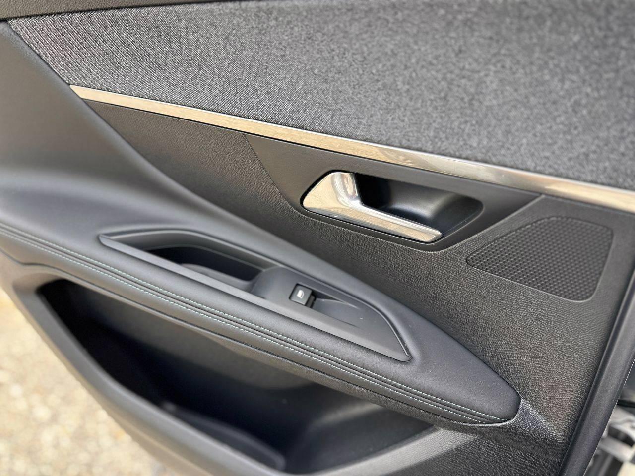 PEUGEOT 3008 II 2021 - 3008 1.2 puretech t Allure Pack s&s 130cv