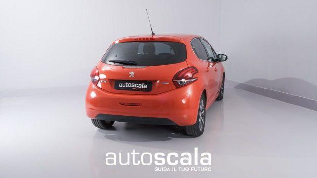 PEUGEOT 208 PureTech 82 5p. GPL Allure