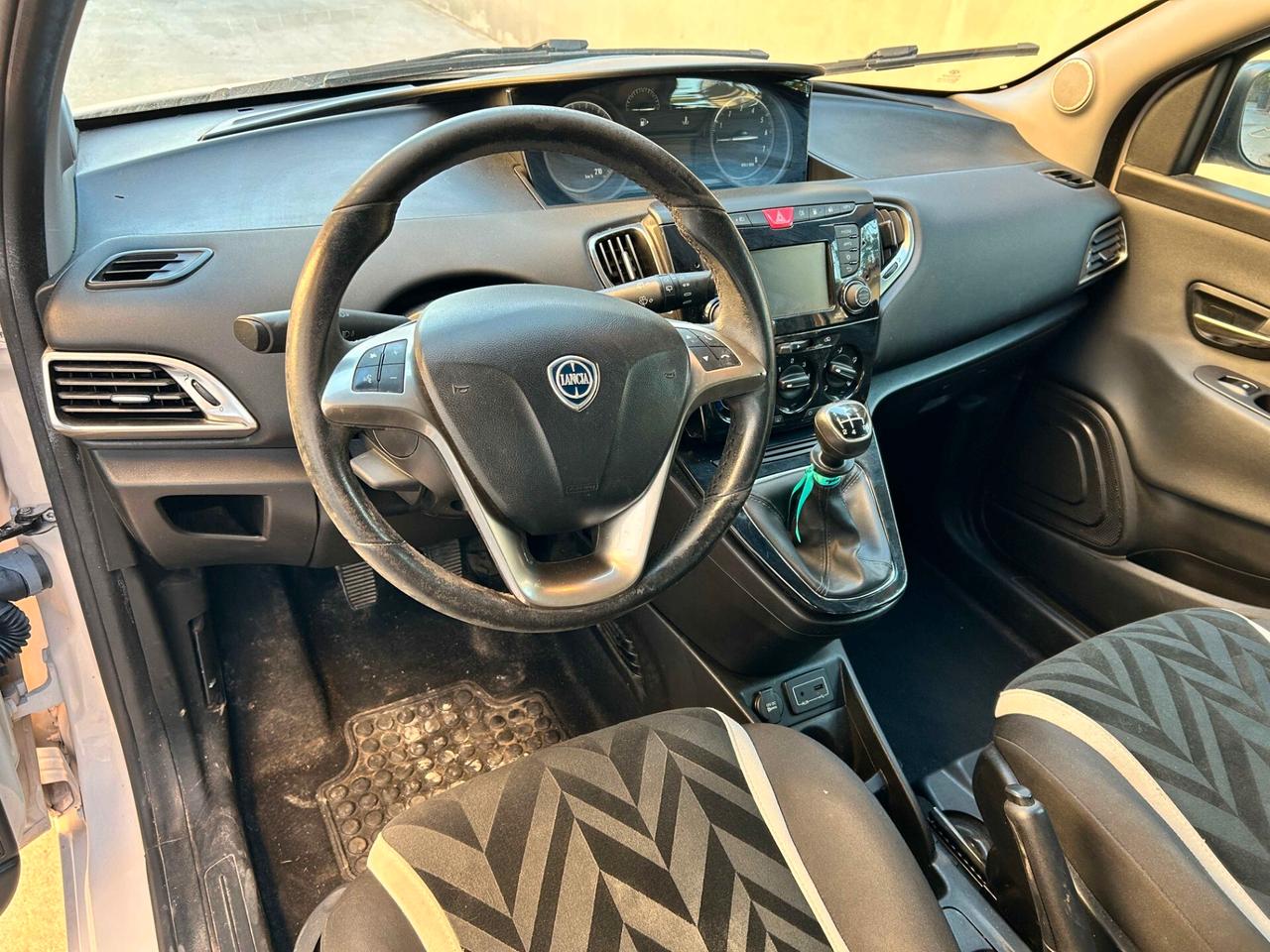 Lancia Ypsilon 1.2 Benz/GPL - 2016