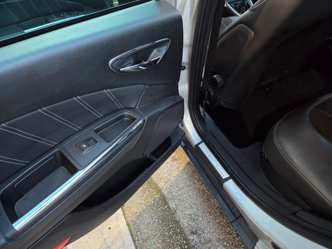 LANCIA DELTA 1.6 120 CV TETTO APRIBILE CERCHI 18 KMCERT