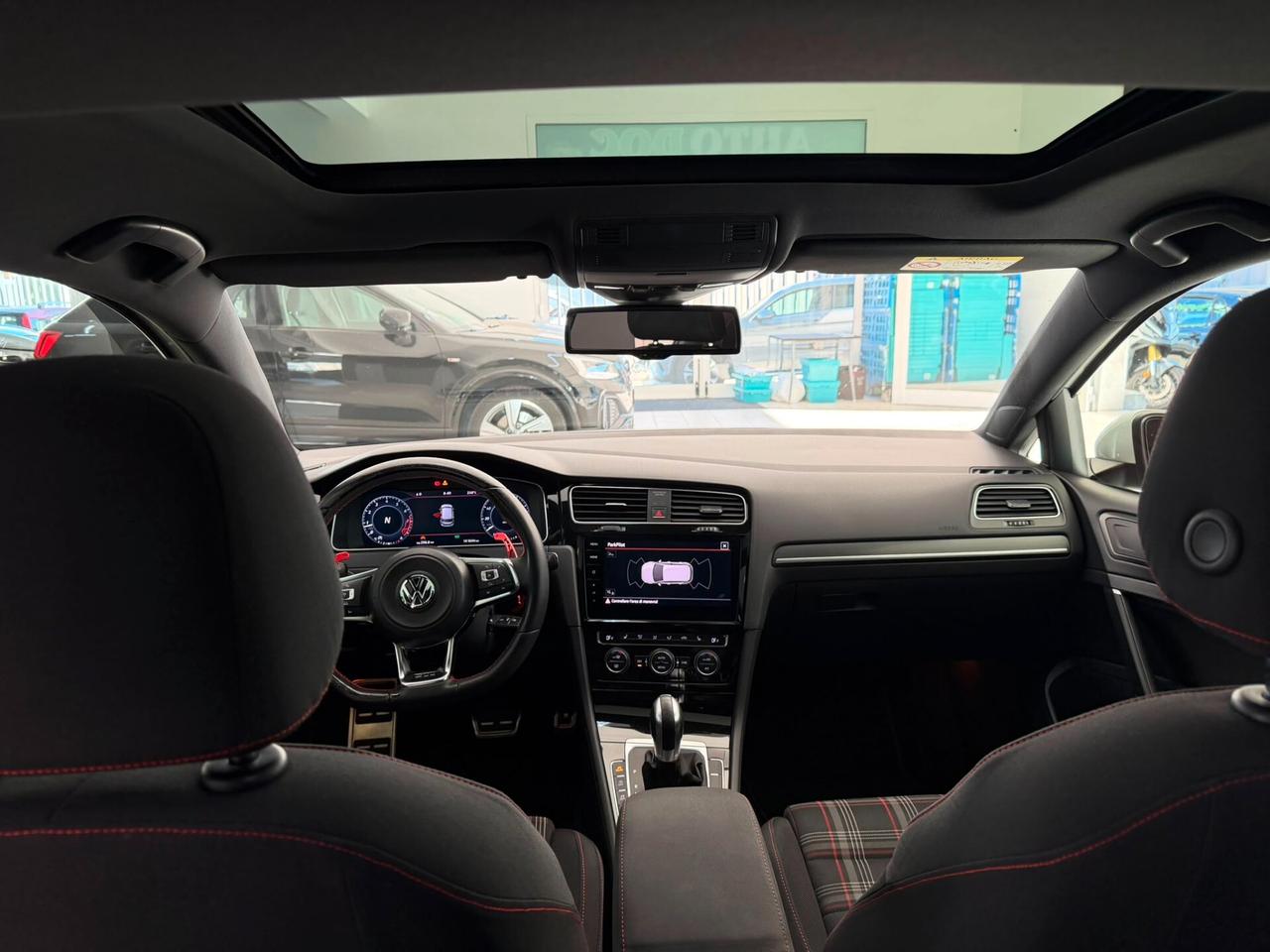 Volkswagen Golf GTI Performance 2.0 245 CV TSI DSG 3p. BMT