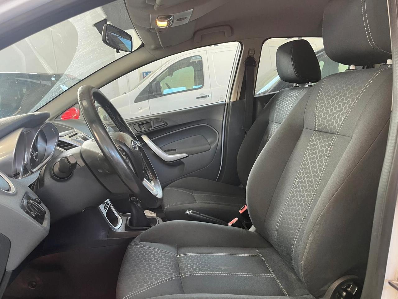 Ford Fiesta 1.6 TDCi 95 CV 5p. Titanium