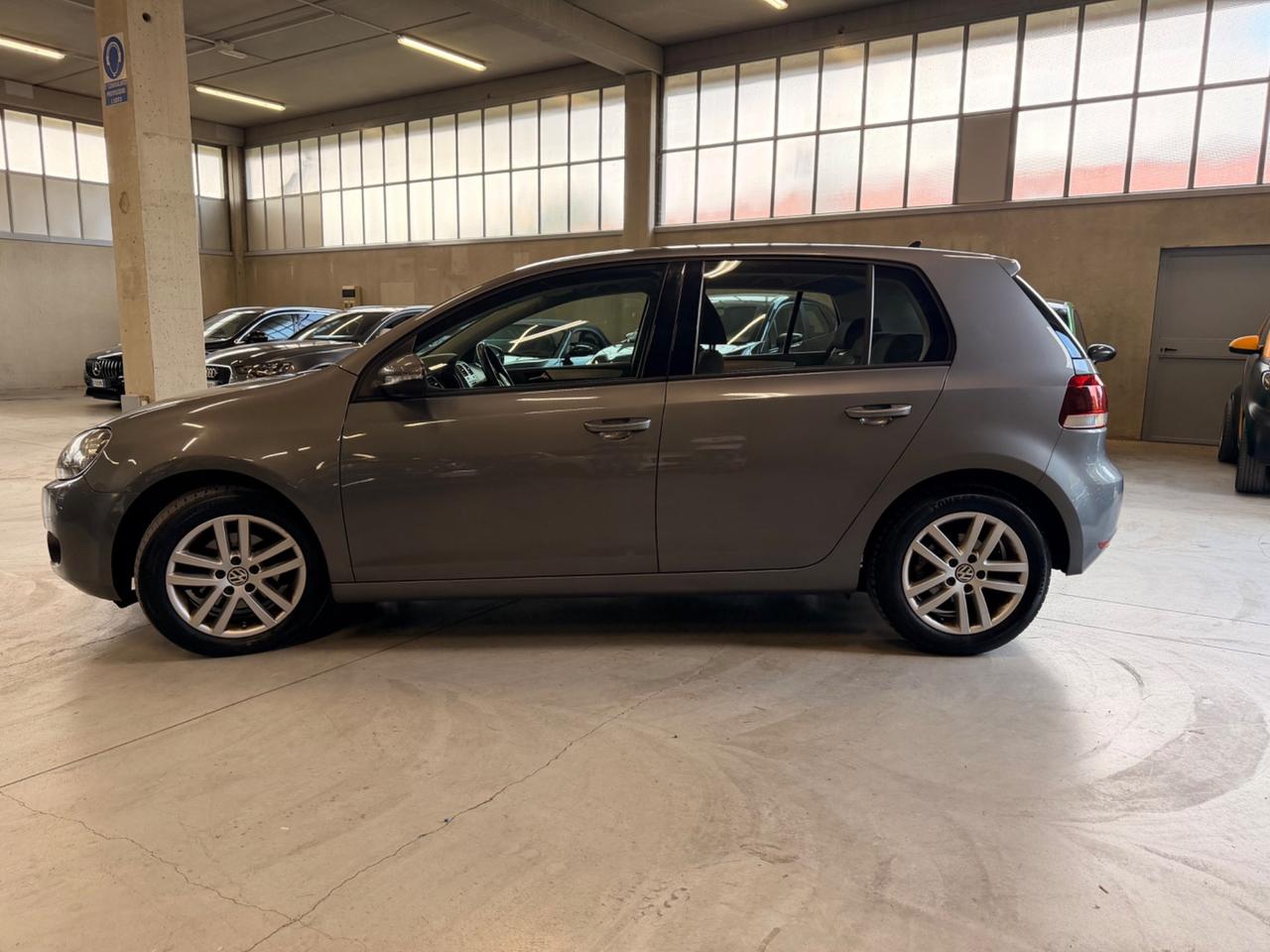 Volkswagen Golf 1.6 TDI DPF DSG 5p. Highline