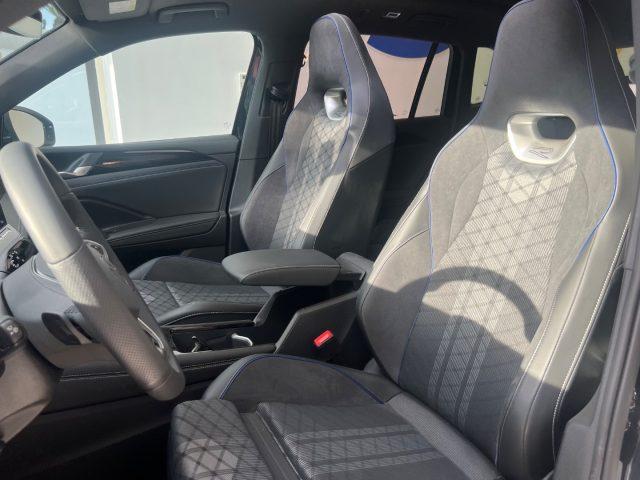 VOLKSWAGEN Tiguan 2.0 TDI 150 CV DSG R-Line Plus da ?519,00 mensili