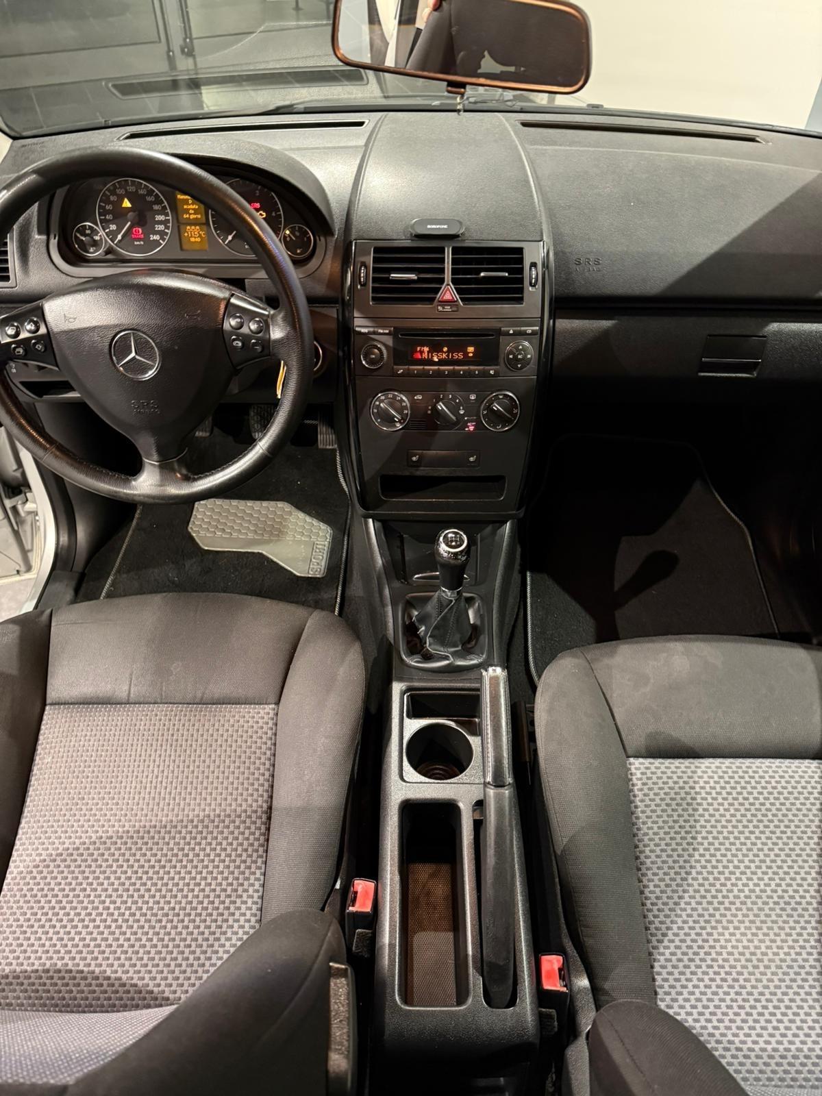 Mercedes A 160 CDI - NEOPATENTATI