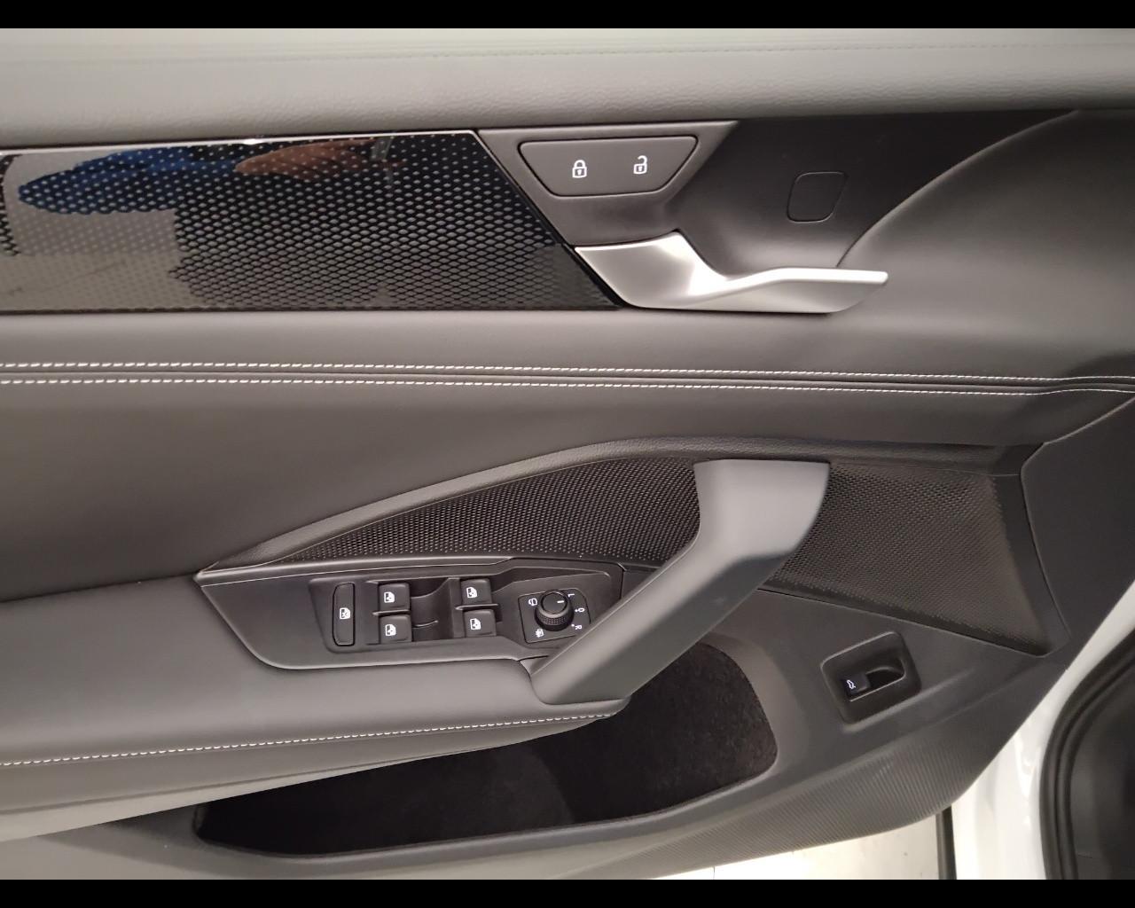 VOLKSWAGEN Tiguan III 2024 - Tiguan 2.0 tdi Life 150cv dsg