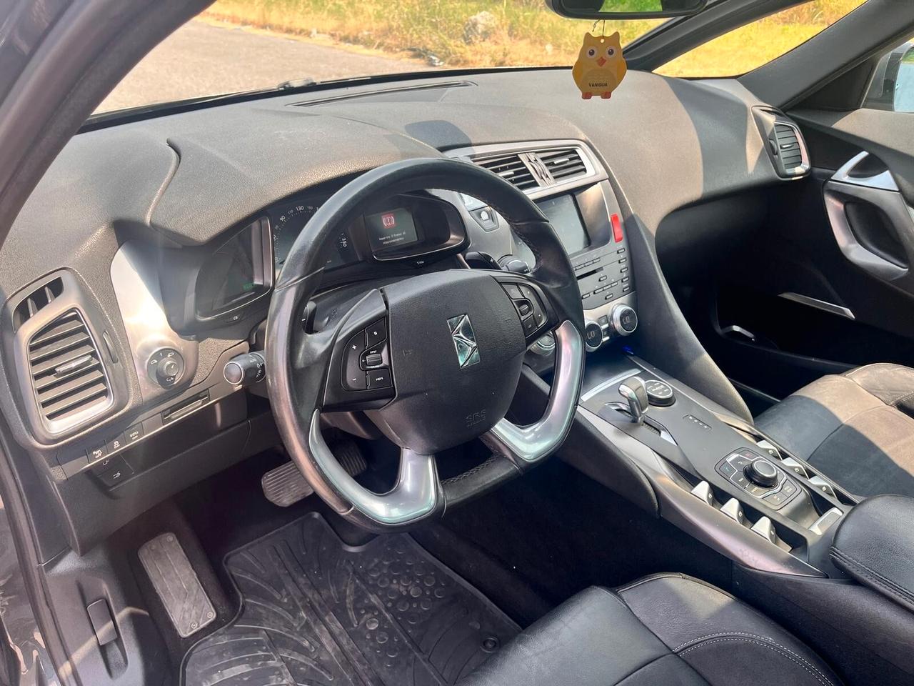 Ds DS5 DS 5 Hybrid4 airdream Chic