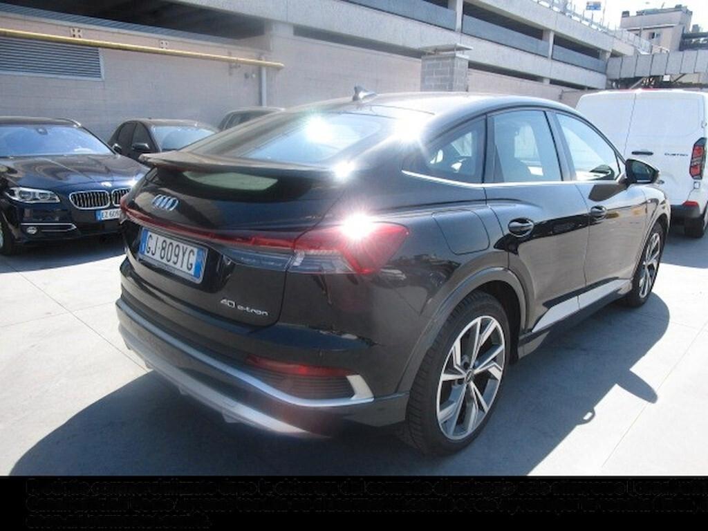 AUDI Q4 SPORTBACK 40 E-TRON 204CV AUTOMATIC S-LINE EDITION ( FARI LED - VIRTUAL COCKPIT - ADAPTIVE CRUISE - CLIMA TRIZONA - NAVI - PDC - CERCHI 19 )