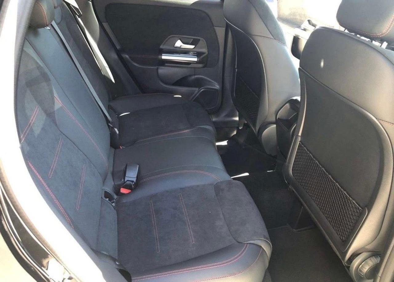 Mercedes-benz GLA 180 GLA 180 D AMG AUTOMATICO AUTO A NOLEGGIO