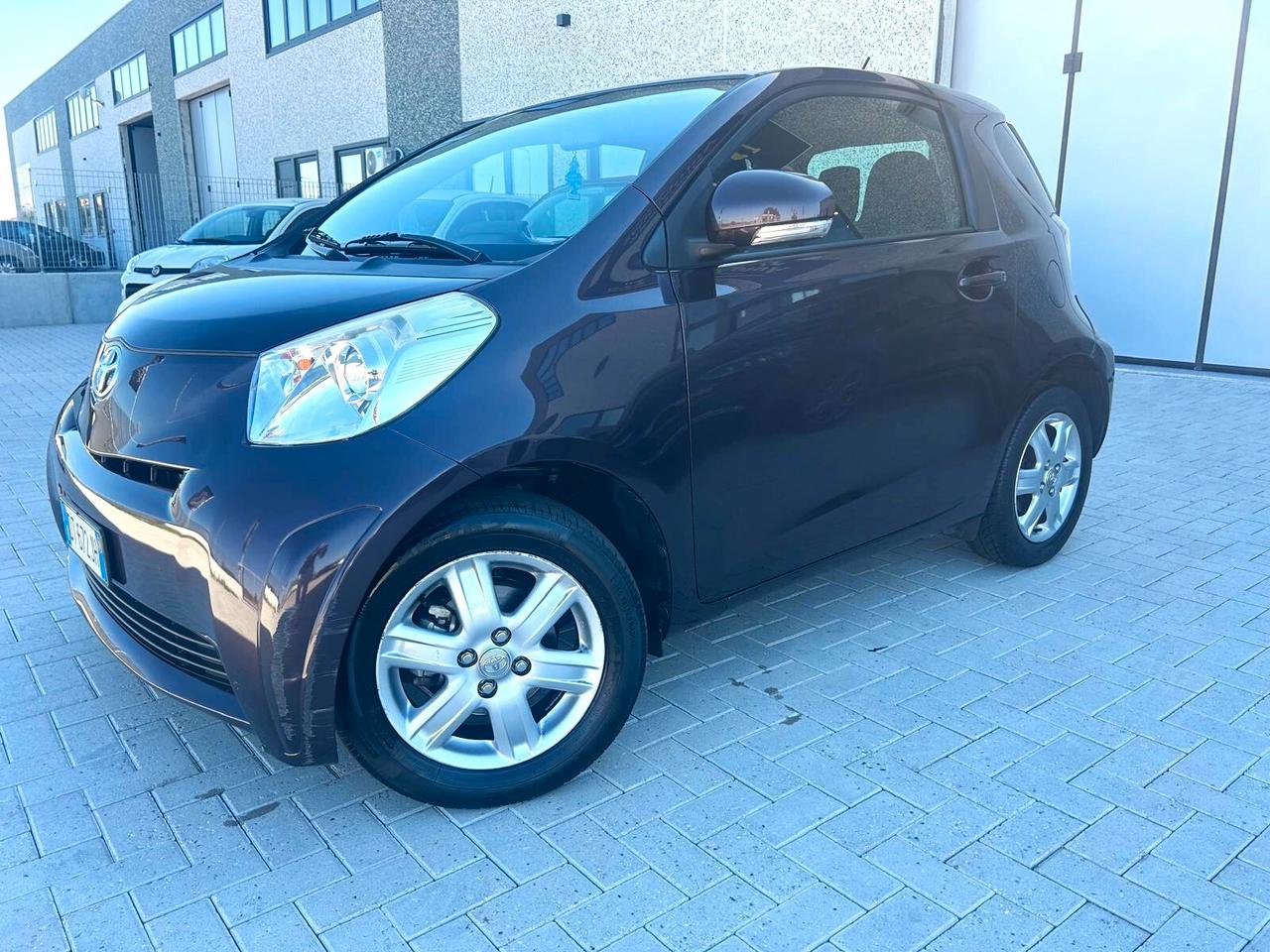 Toyota iQ 1.0 Multidrive
