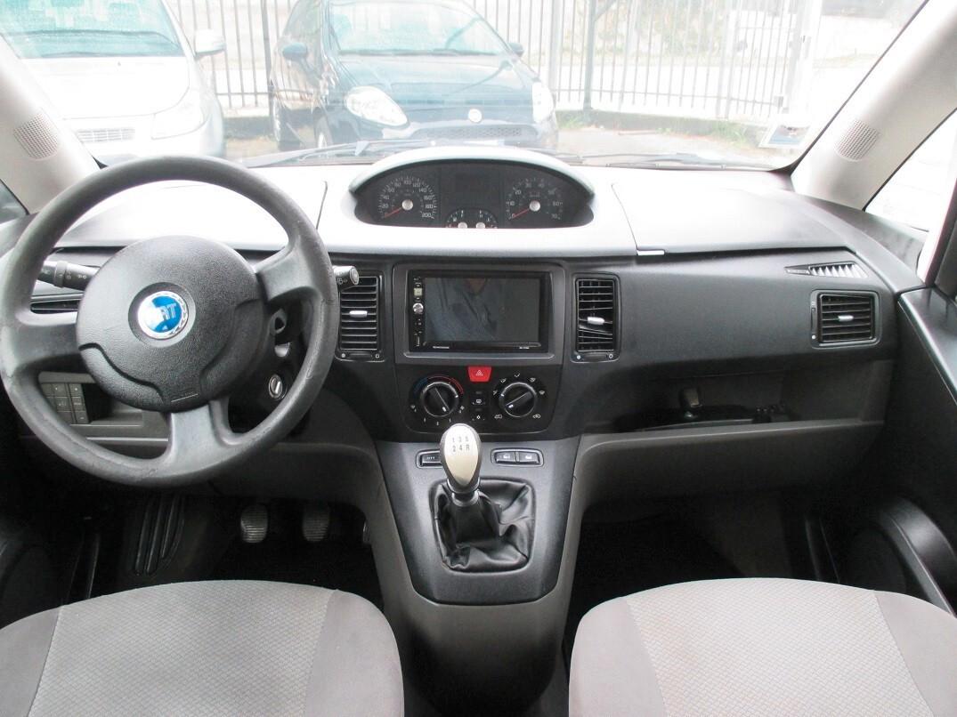 Fiat Idea 1.2 16V BlackLabel Per Neopatentati