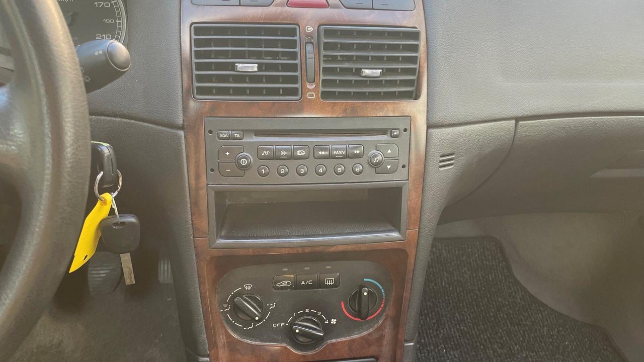 Peugeot 307 1.6 16V Station XT