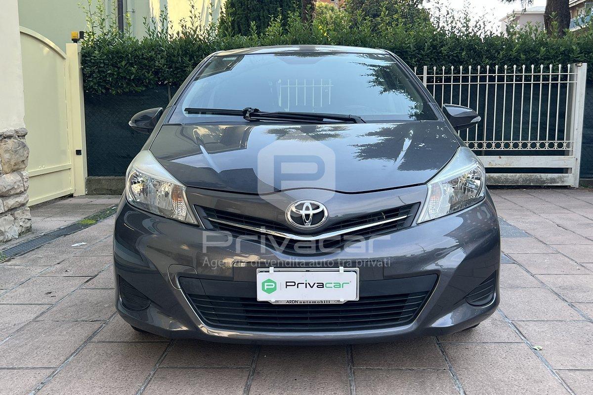 TOYOTA Yaris 1.0 5 porte