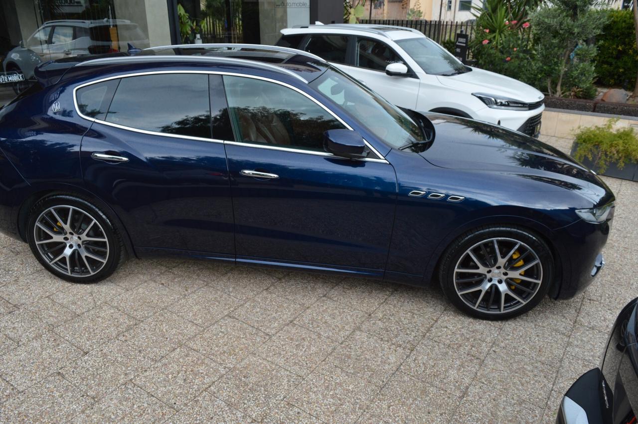 Maserati Levante V6 Diesel 275 CV AWD Granlusso