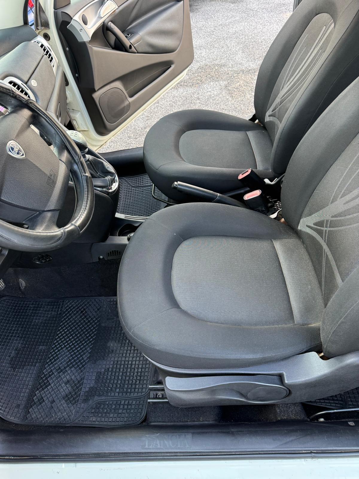 Lancia Ypsilon 1.2 69 CV 5 porte GPL Ecochic Gold