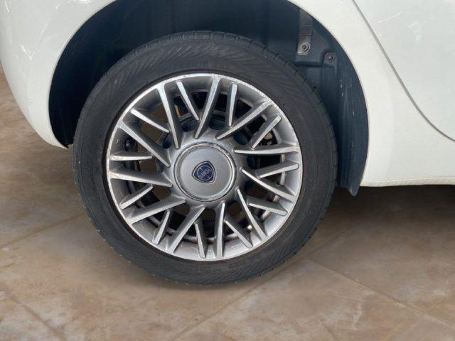 LANCIA Ypsilon 0.9 TwinAir 85 CV 5 porte S&S DFN Gold