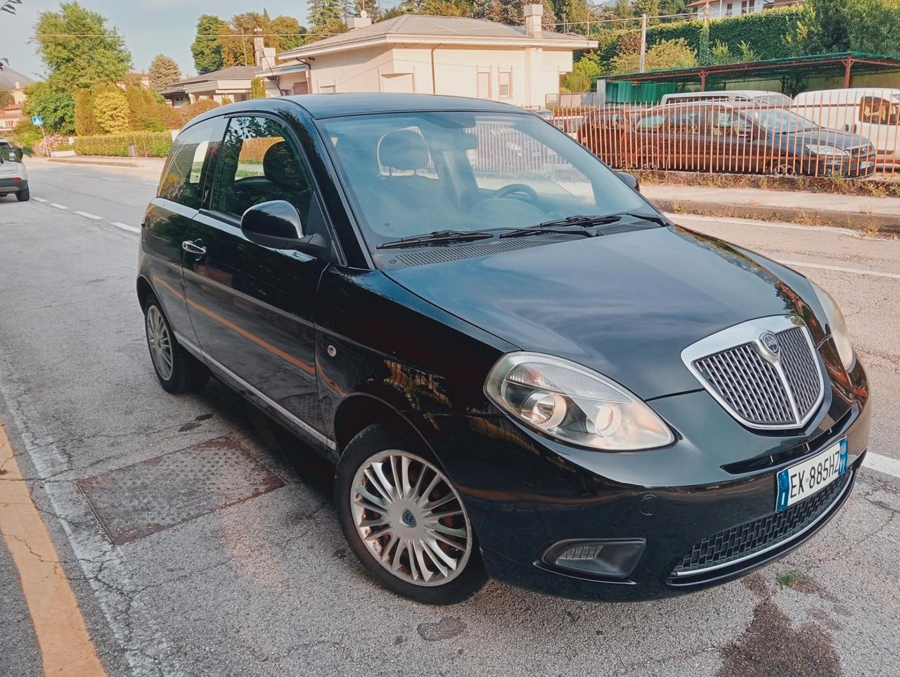 Lancia Ypsilon 1.2 69 CV Platinum