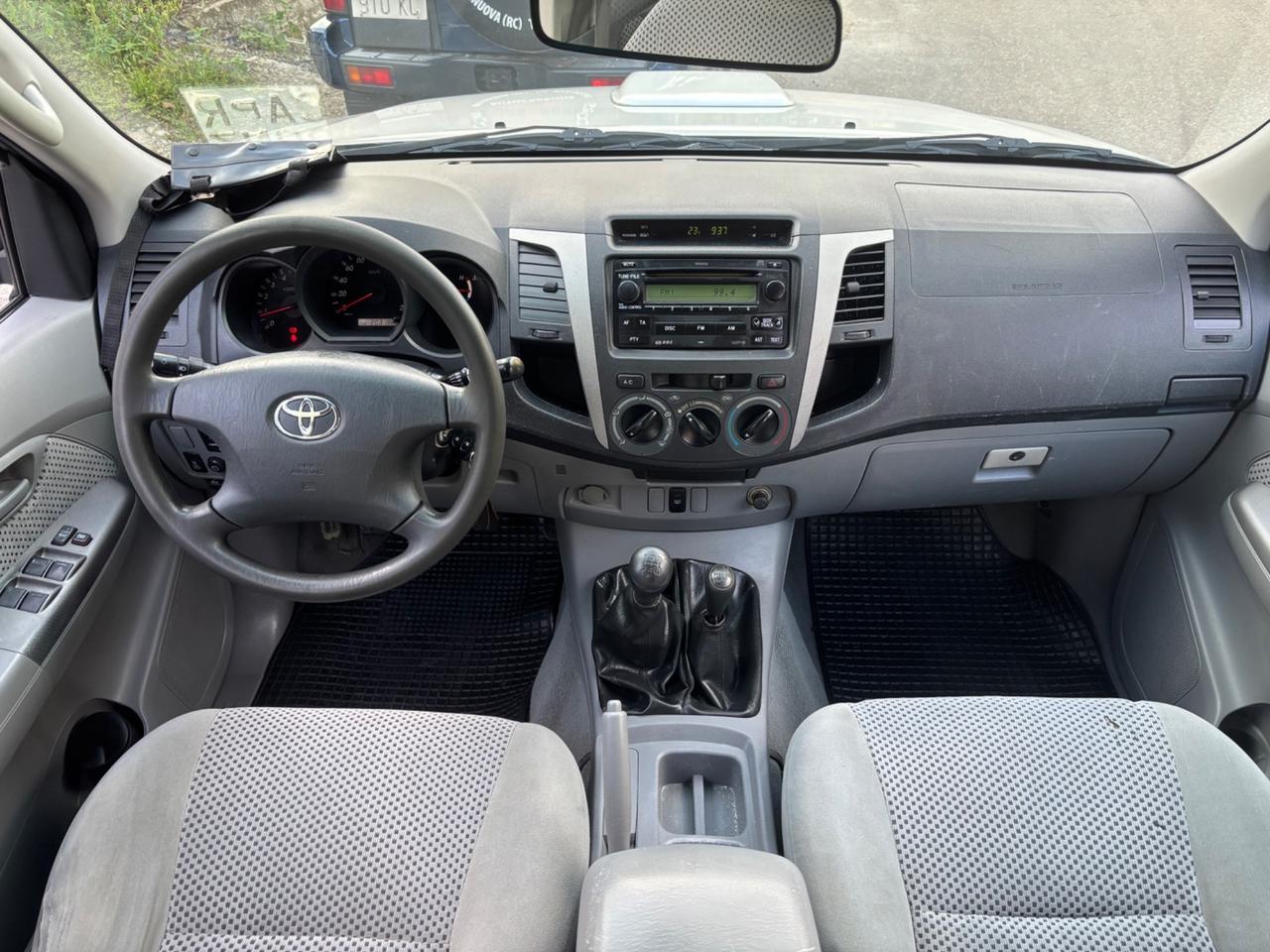Toyota Hilux 3.0 D-4D aut.4WD 4p. Double Cab SR