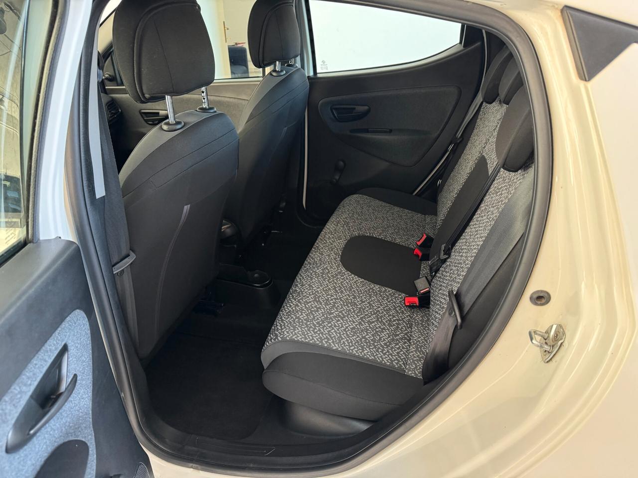 Lancia Ypsilon 1.2 69 CV 5 porte GPL Ecochic Elefantino Blu