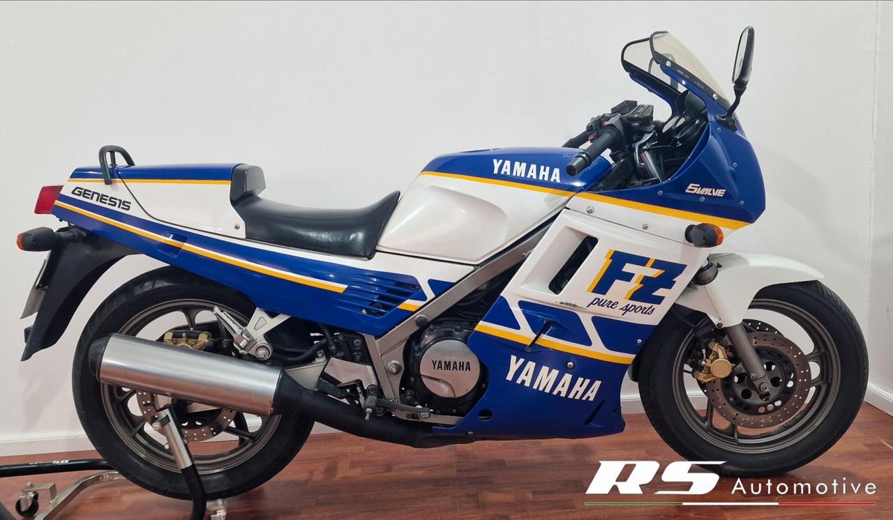 Yamaha FZ 750