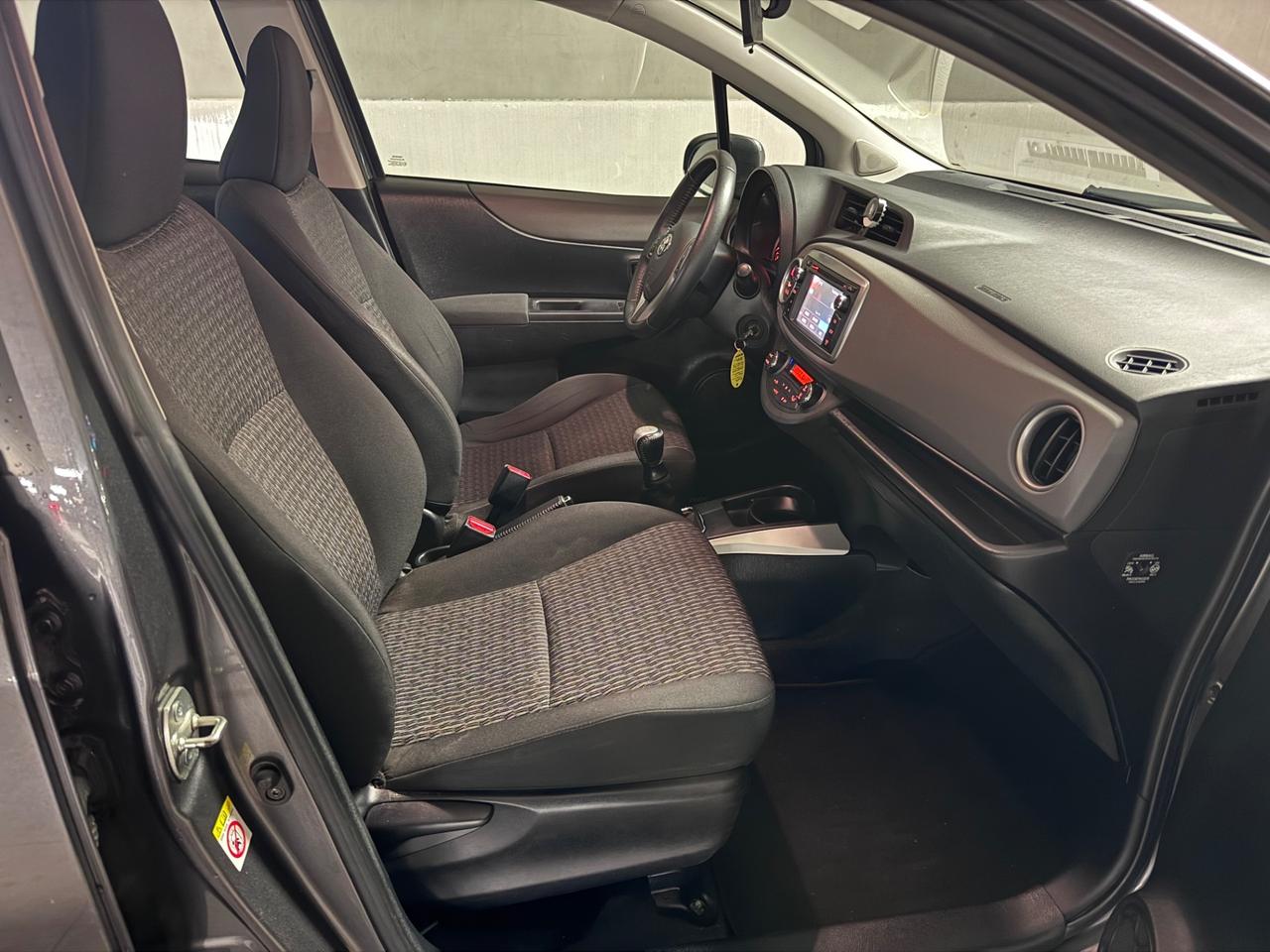 Toyota Yaris 1.0 5 porte Lounge