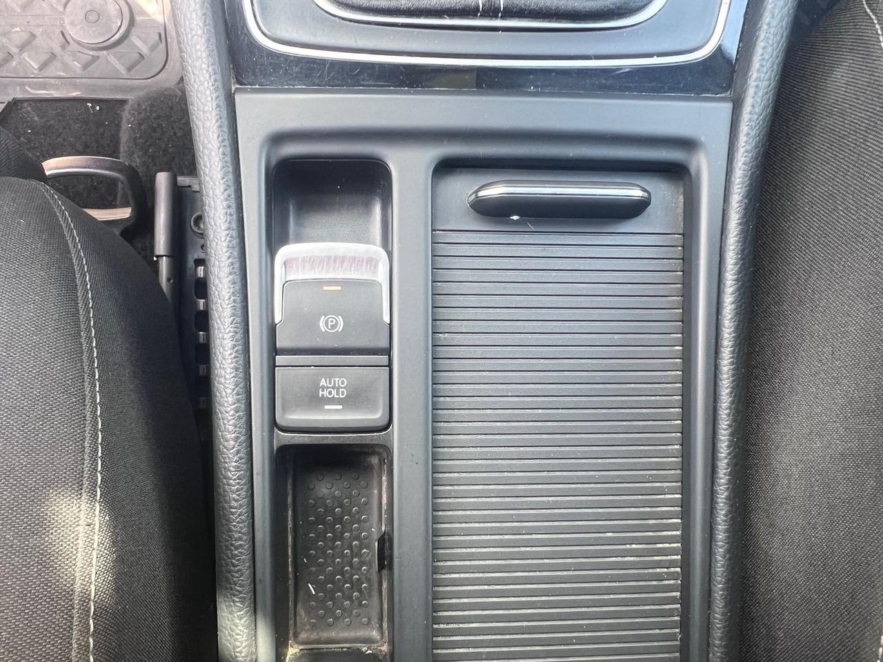 Volkswagen Golf 2.0 TSI R #10432
