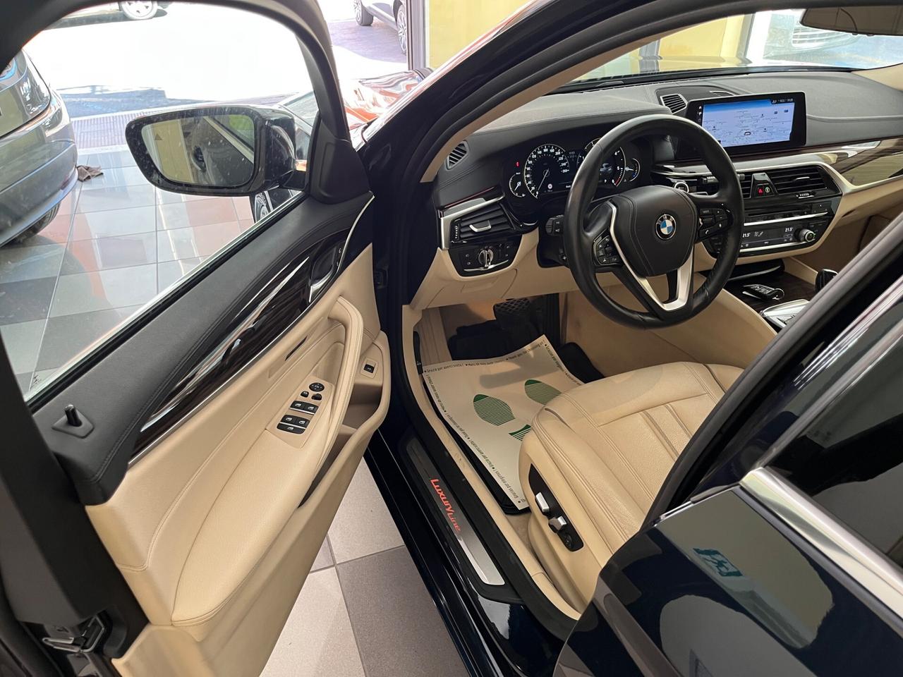 Bmw 520d xDrive Touring Luxury Line