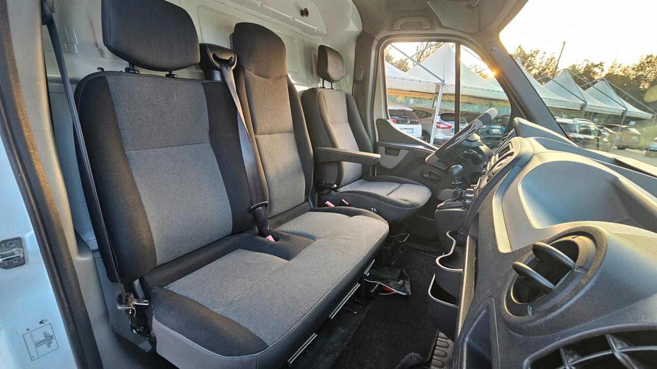 Renault master 2.3 dci 125 furgone autocarro 3 posti