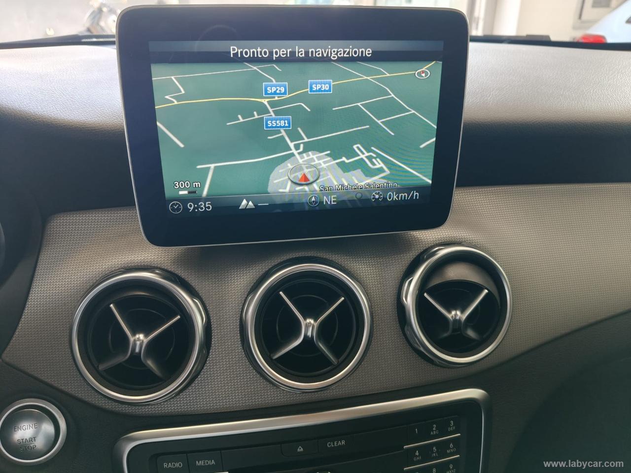 MERCEDES-BENZ GLA 200 d Automatic Sport