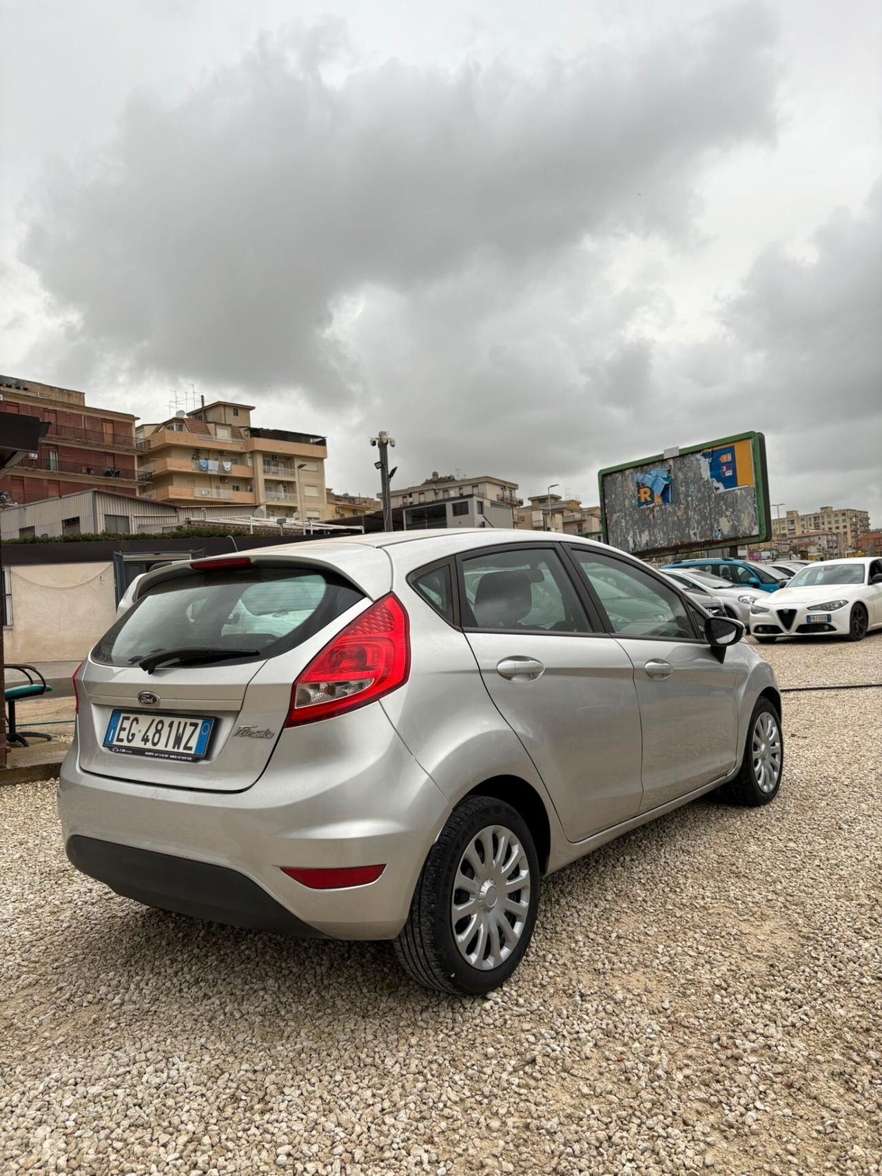 Ford Fiesta Fiesta+ 1.4 TDCi 70CV 5 porte