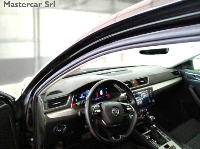 SKODA Superb Superb III Wagon iV 1.4 tsi phev Executive dsg -
