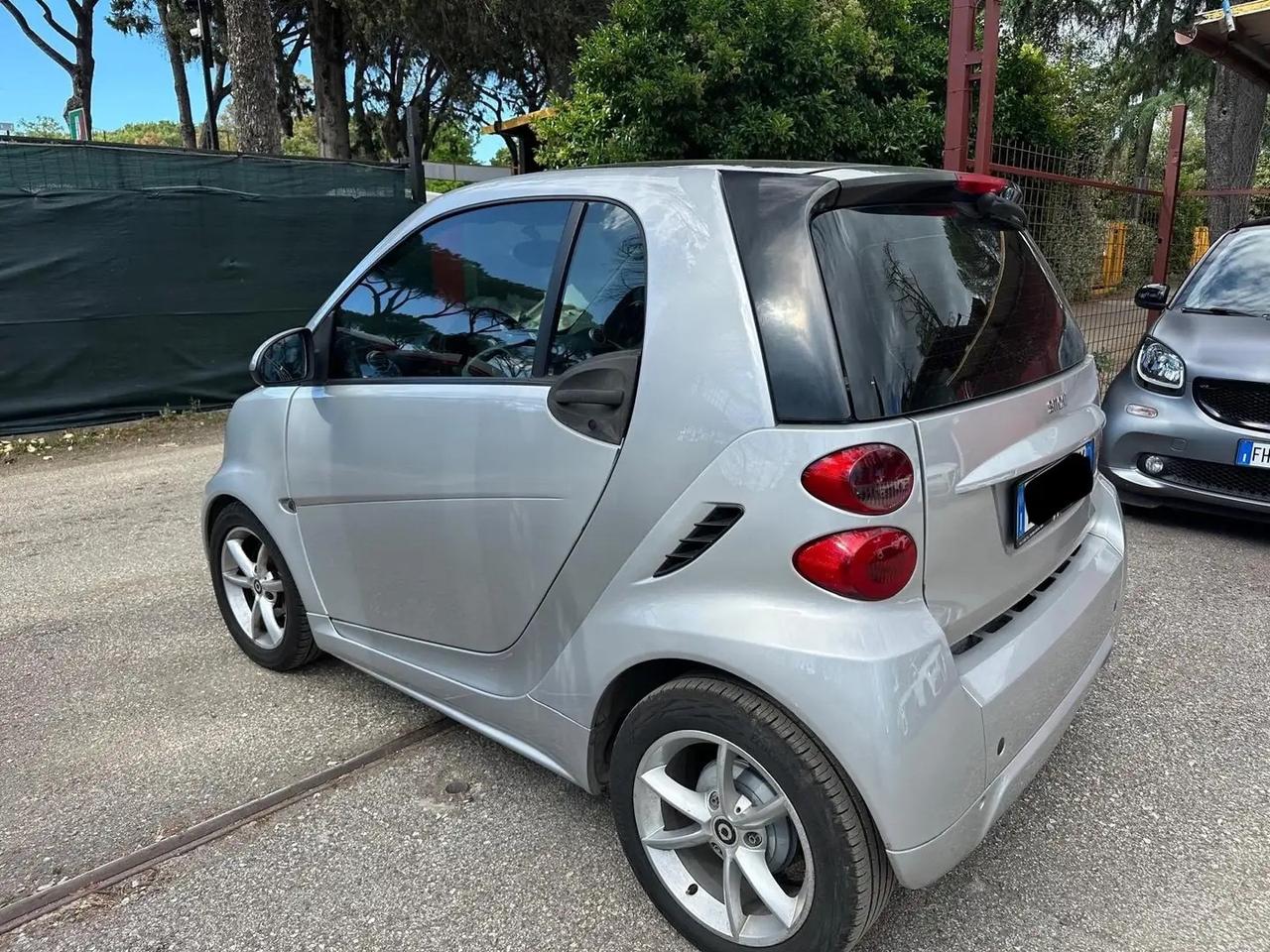Smart ForTwo 1000 52 kW MHD coupé pulse