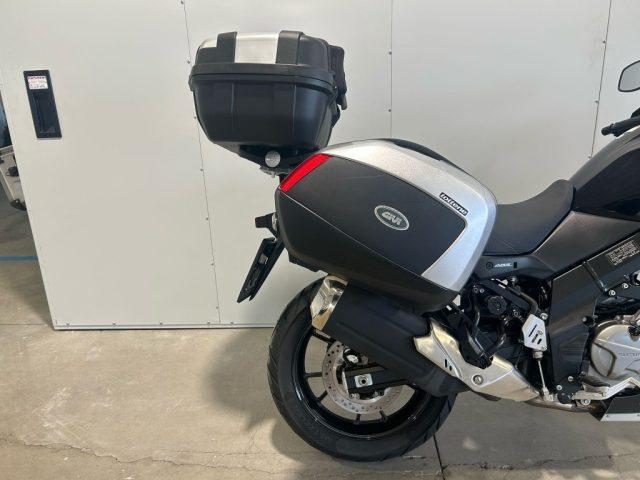 SUZUKI V-Strom 650 SUZUKI V STROM 650 - TRIS VALIGIE