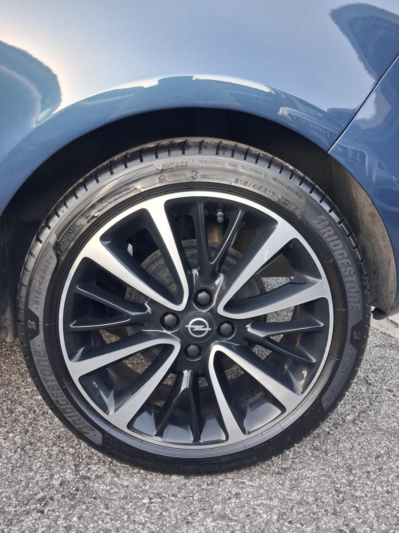 Corsa 1.3 CDTI- Cosmo-unipro-rate-E6-