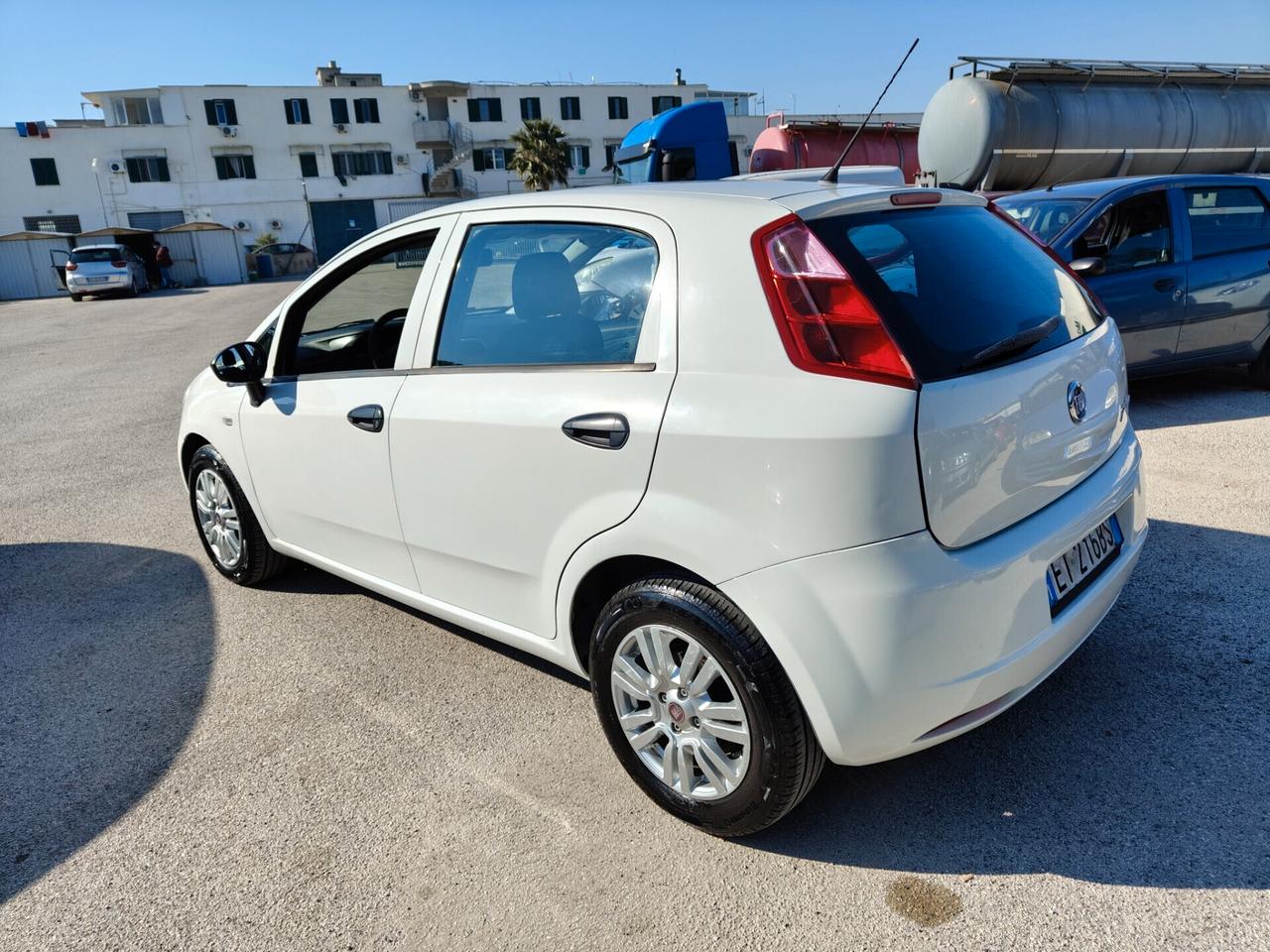 Fiat Punto 1.3 MJT II 75CV 5p Easy 2013