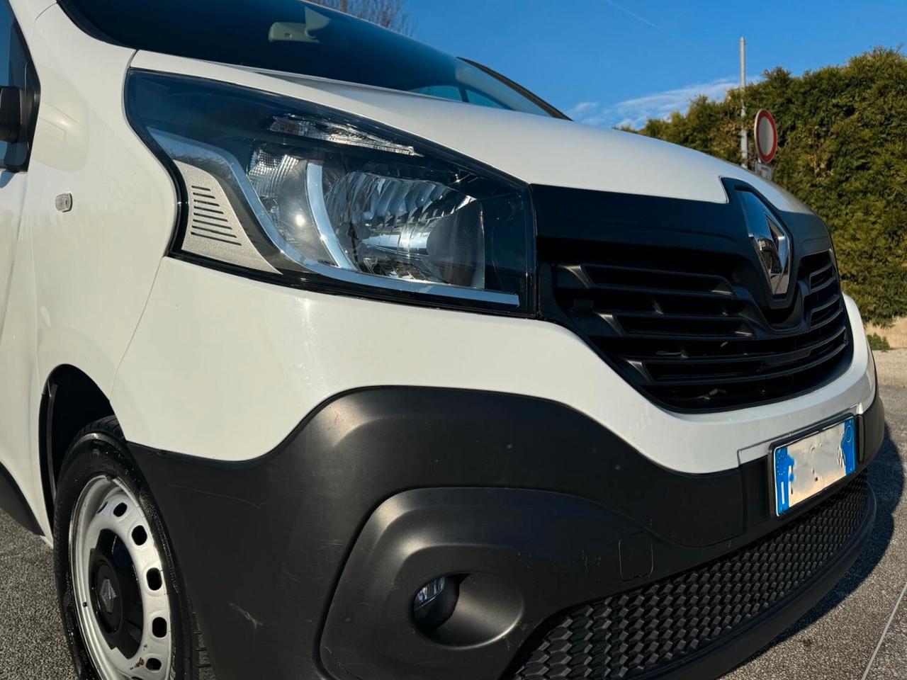 Renault Trafic T29 1.6 DCI 125CV SeS ICE 6 posti N1-WEBASTO