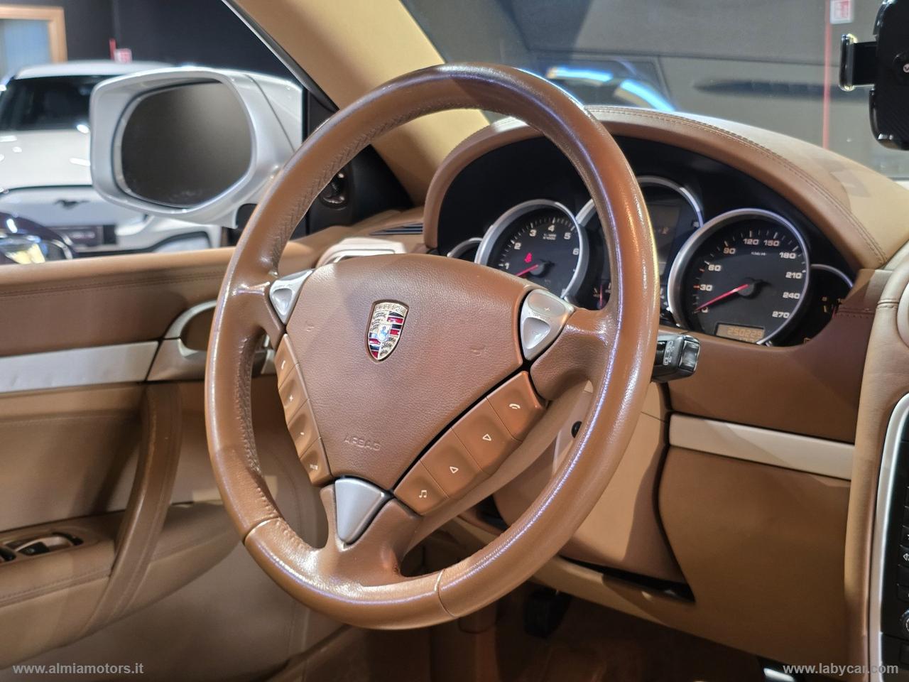 PORSCHE Cayenne S