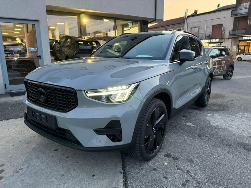 Volvo XC40 B3 automatico Plus Black Edition