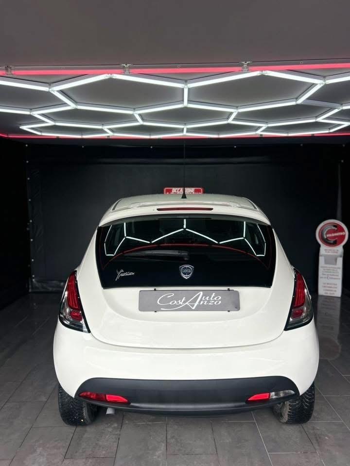 Lancia Ypsilon 0.9 TwinAir 85cv Ecochic Gold 2014