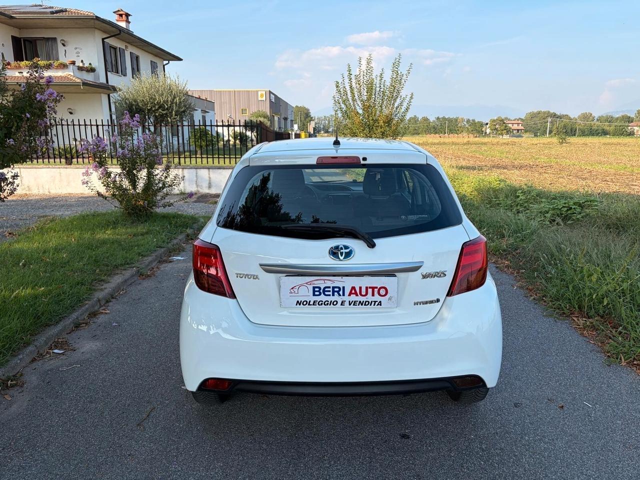 Toyota Yaris 1.5 Hybrid 5 porte activ
