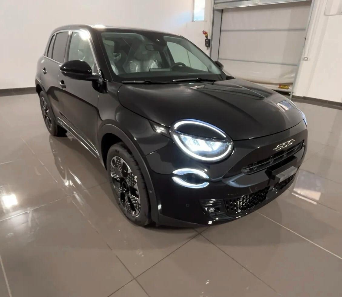Fiat 600 Hybrid DCT MHEV La Prima '25 Km 0