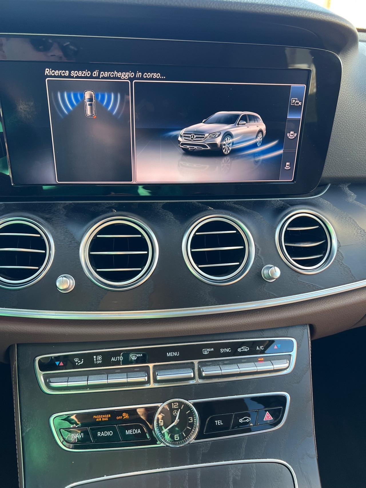 Mercedes-benz E 220 d S.W. 4Matic Auto Premium Plus All-Terrain