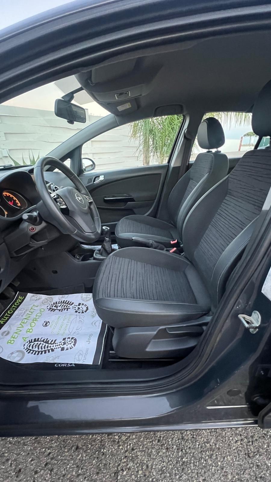Opel Corsa 1.2 5 porte GPL unico proprietario