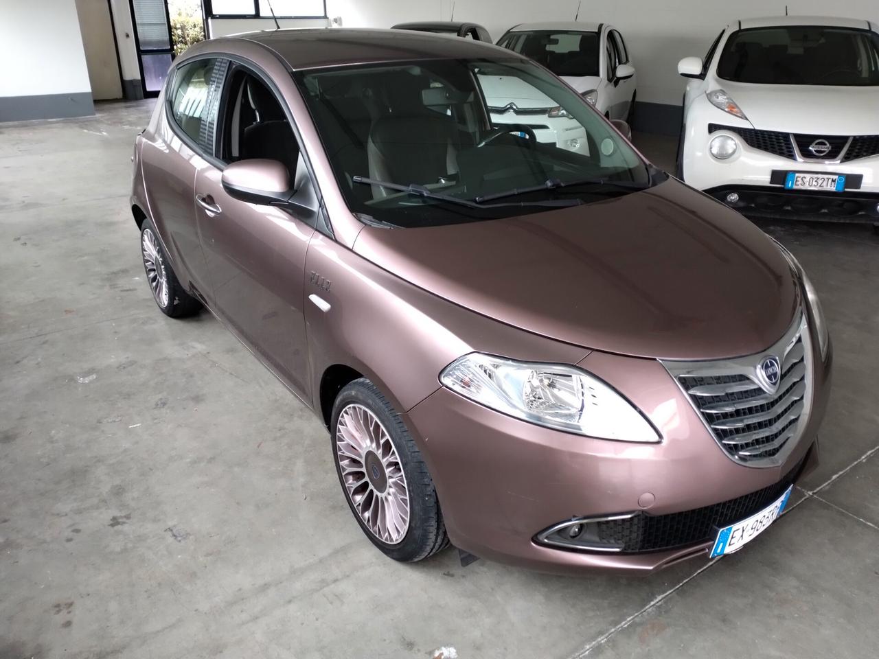 Lancia Ypsilon 1.2 69 CV 5 porte GPL Ecochic Elle