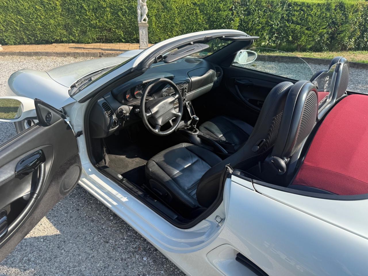 Porsche Boxster 2.5i 24V cat